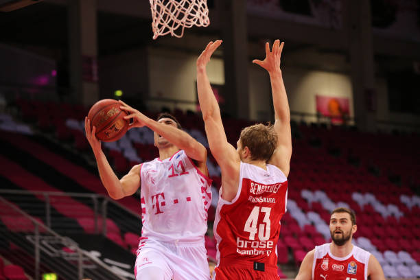 卡纳瓦罗深 卡纳瓦罗深