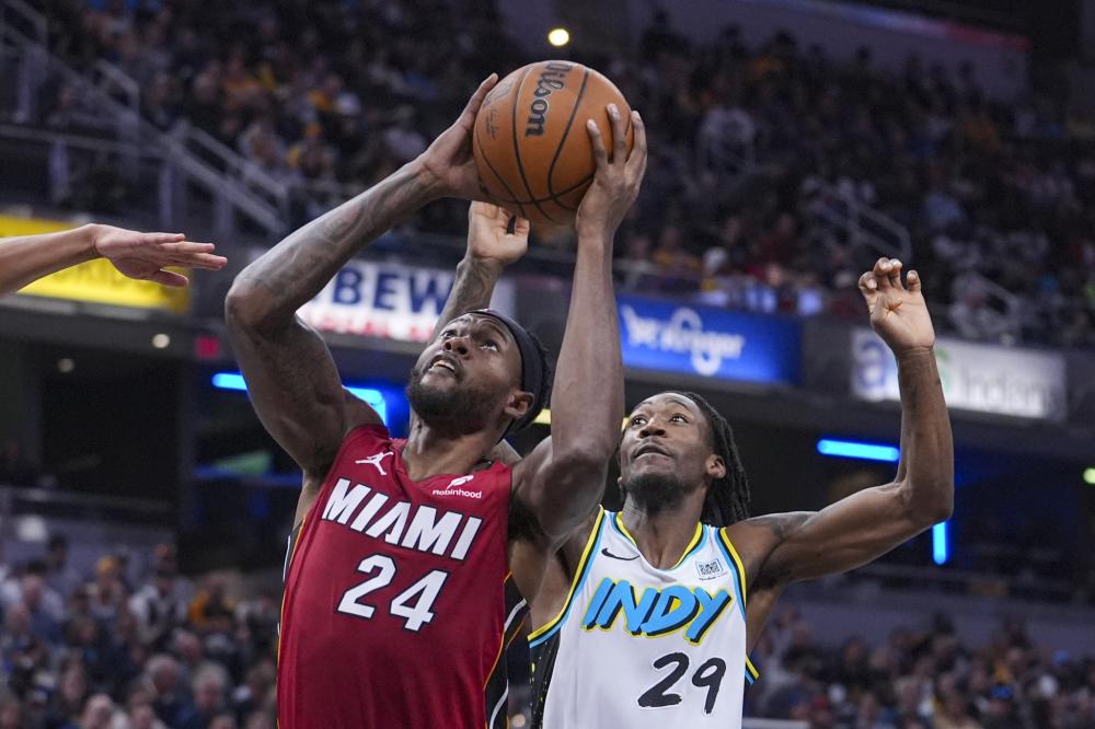 在首战中 在首战中