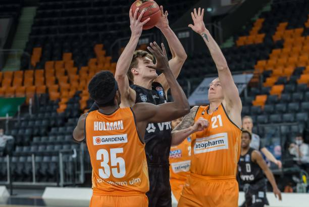 压缩空间的 压缩空间的