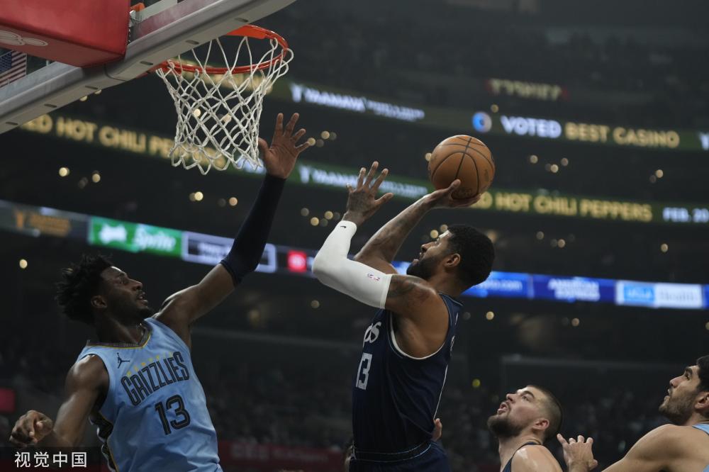 领先3杆 领先3杆