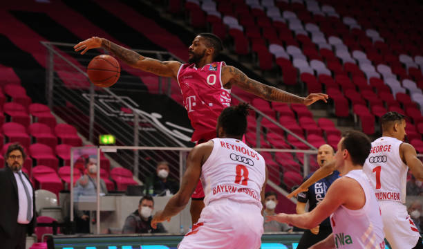 的对决中实 的对决中实