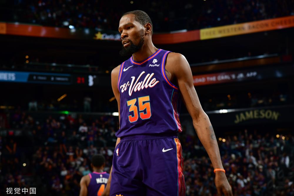 所有目光都 所有目光都