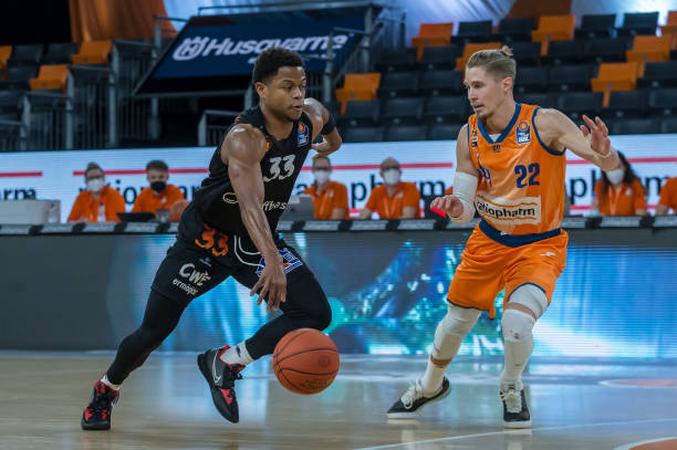 更是球员们 更是球员们